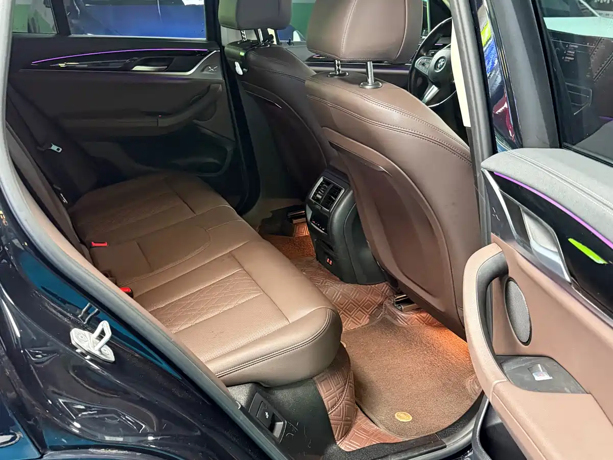 BMW iX3 2022 Leading Edition фото 22