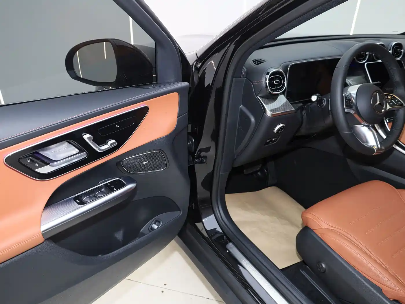Mercedes-Benz GLC 2026 2025 Facelift GLC 260 L 4MATIC Dynamic