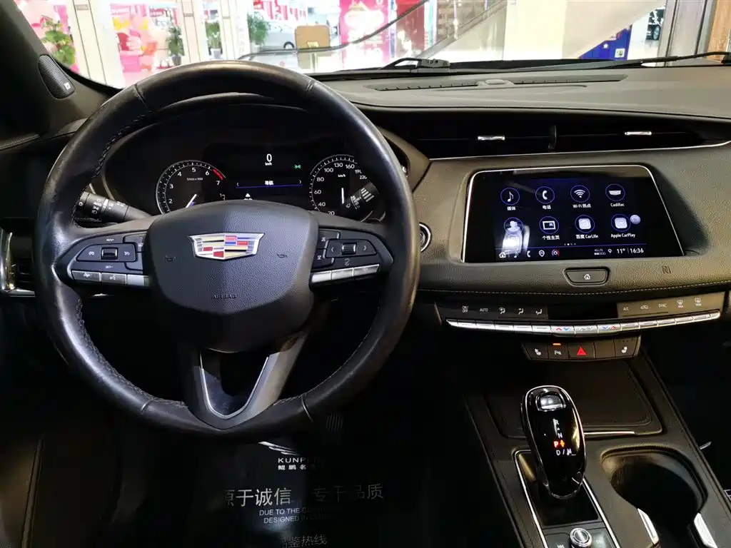 Cadillac XT4 2021 28T FWD Premium Edition фото 11