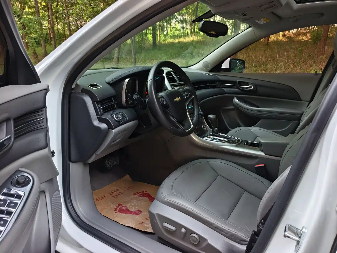 Chevrolet Malibu 2014 2.0L Automatic Luxury фото 4