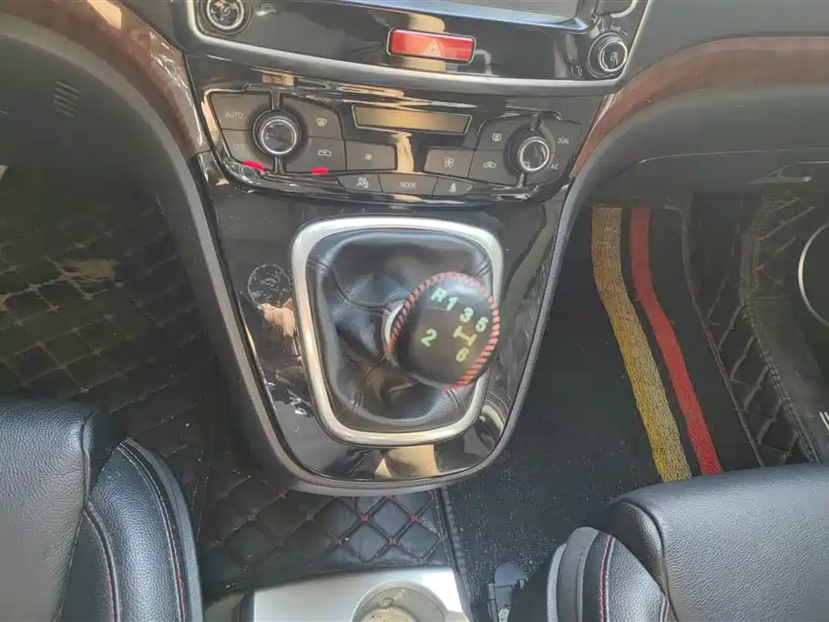 Haval H6 2013 Sport Edition 1.5T Manual 2WD Elite фото 16