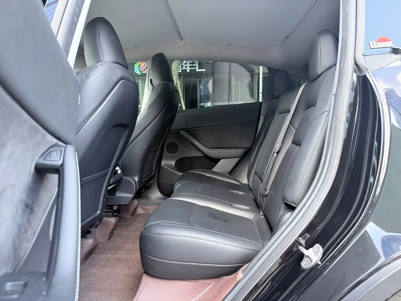 Фото 6 - Tesla Model Y