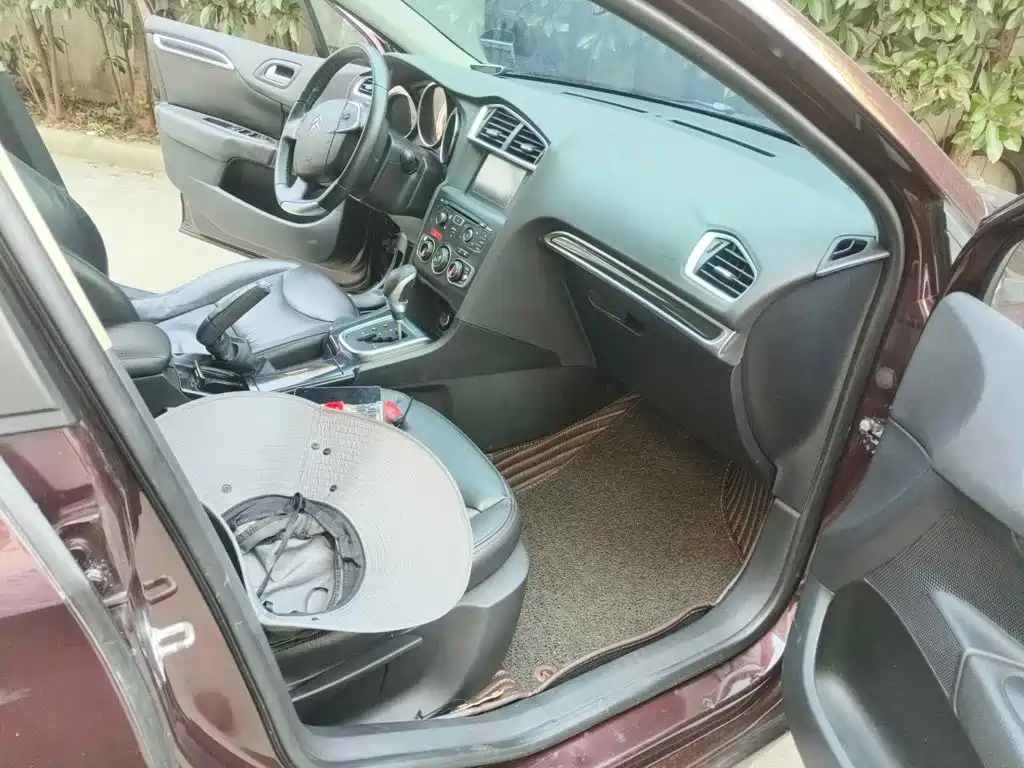 Citroën C4L 2014 2014 1.8L Smart Drive Automatic Sport