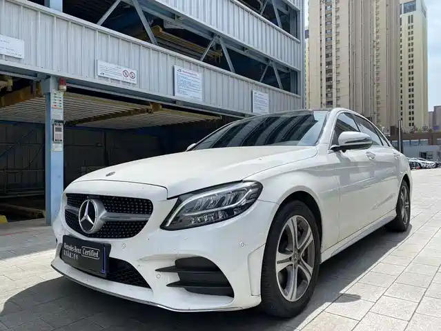 Mercedes-Benz C-Class 2021