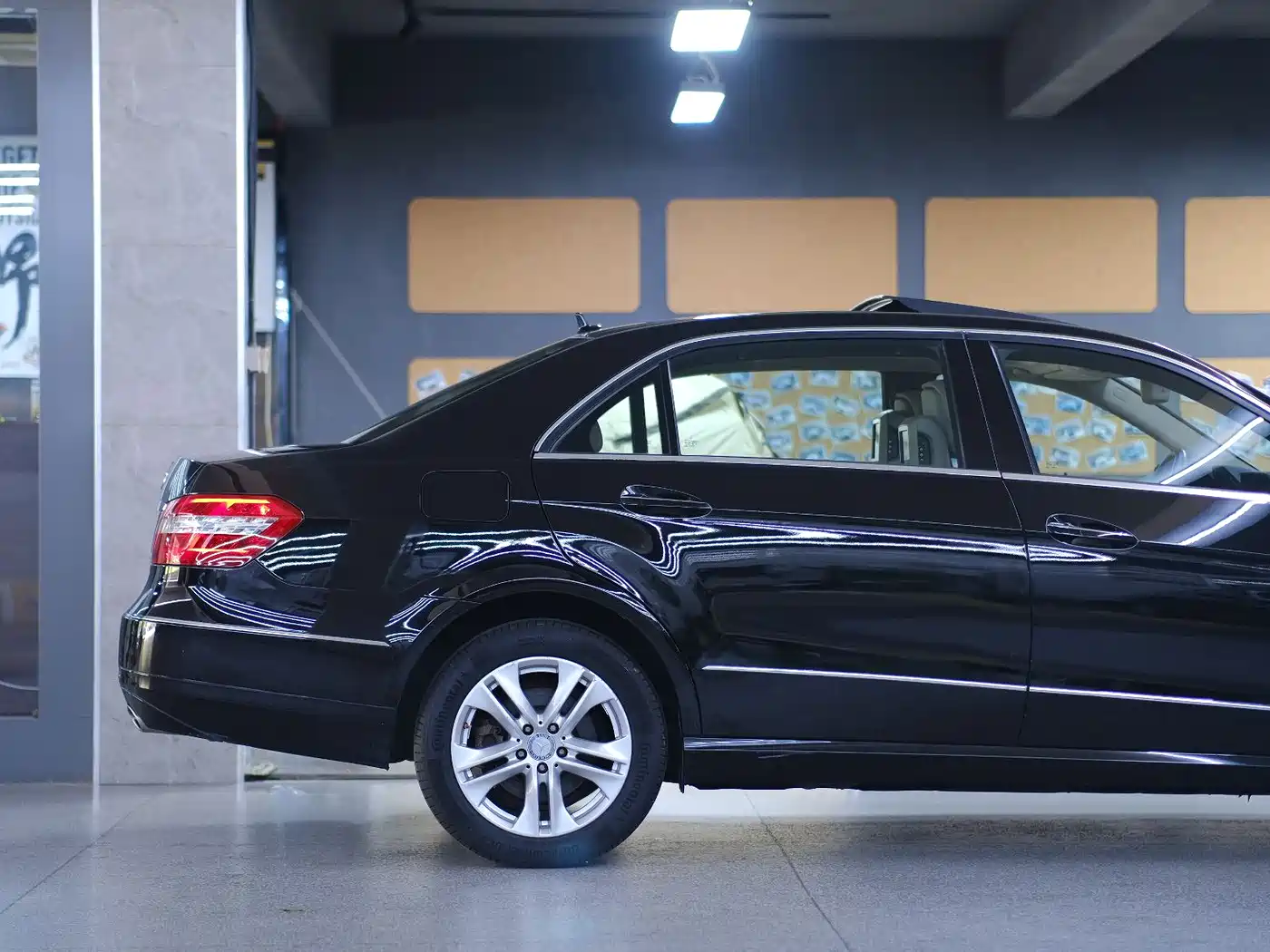 Mercedes-Benz E-Class 2011 E 300 L Fashion Premium фото 18