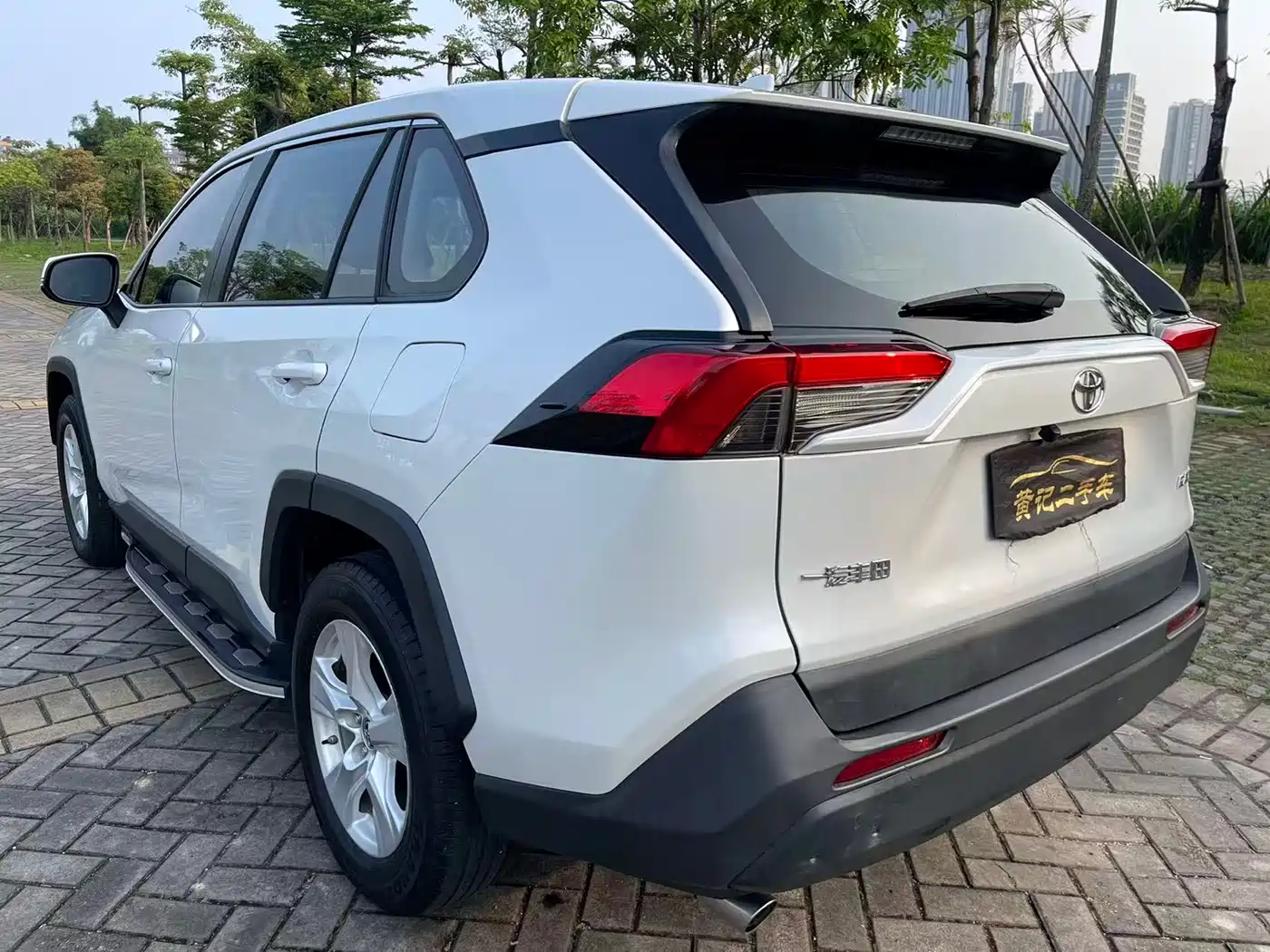 Toyota RAV4 Rongfang 2022 2.0L CVT 2WD Urban Edition фото 12
