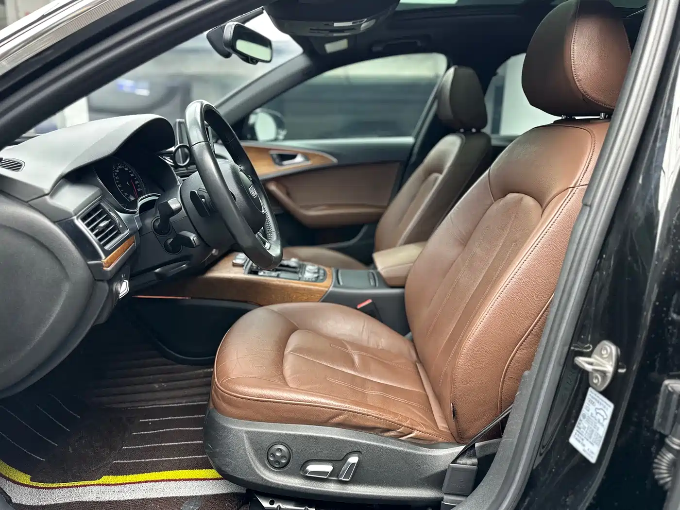 Audi A6L 2018 30th Anniversary 45 TFSI quattro Sport фото 8