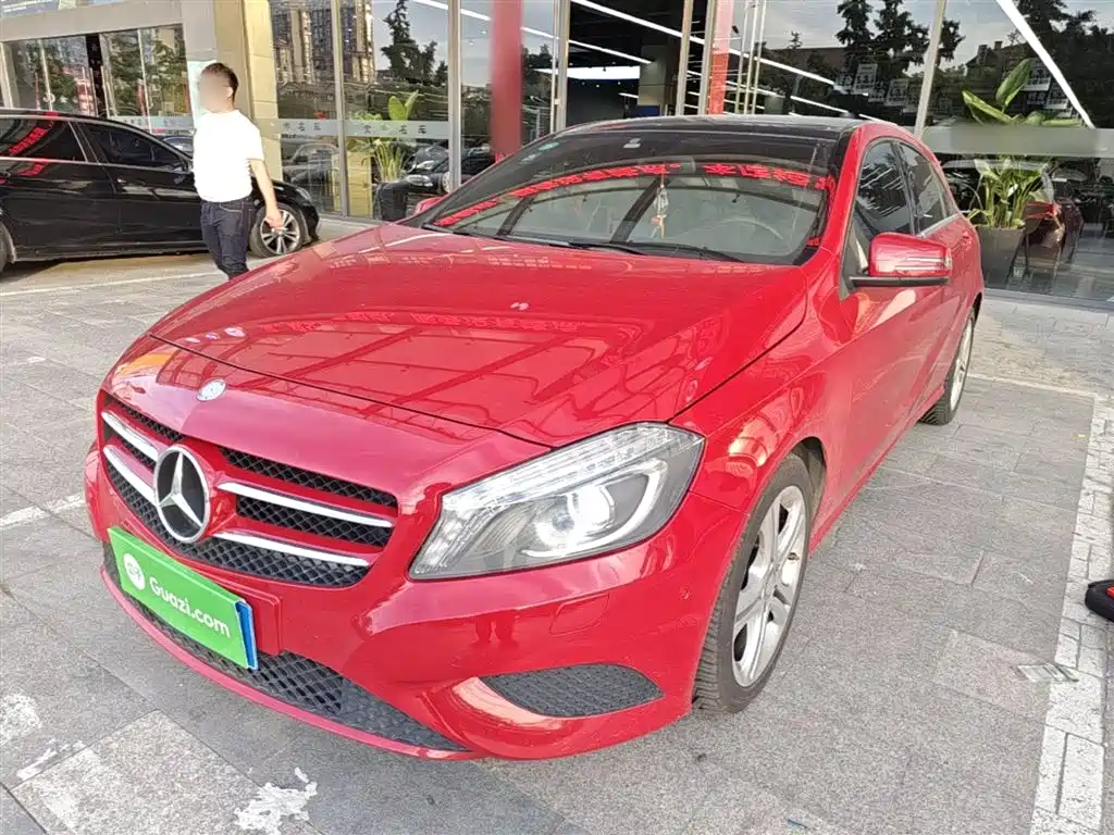 Mercedes-Benz A-Class (Import) 2015 A 180
