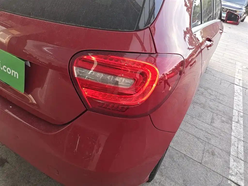 Mercedes-Benz A-Class (Import) 2015 A 180 фото 8
