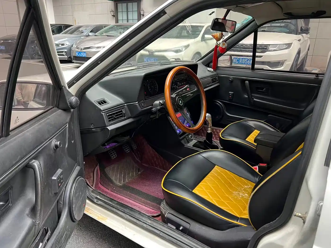 Volkswagen Santana Classic 2007 Model 1.8L Scenic Edition фото 8