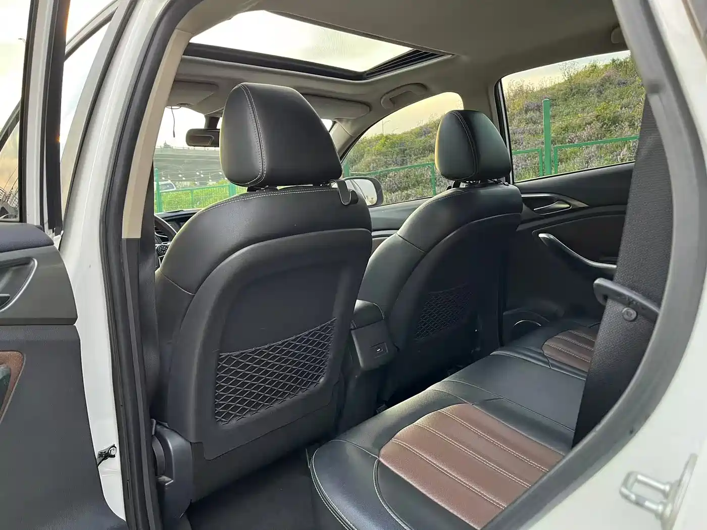 BYD Song 2016 Ultimate Edition 1.5TID Automatic Elite фото 10
