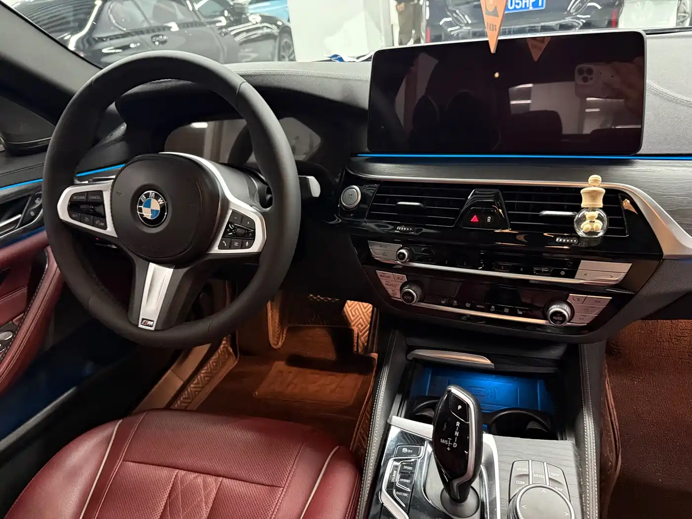 BMW 5 Series New Energy 2021 535Le M Sport Package фото 11