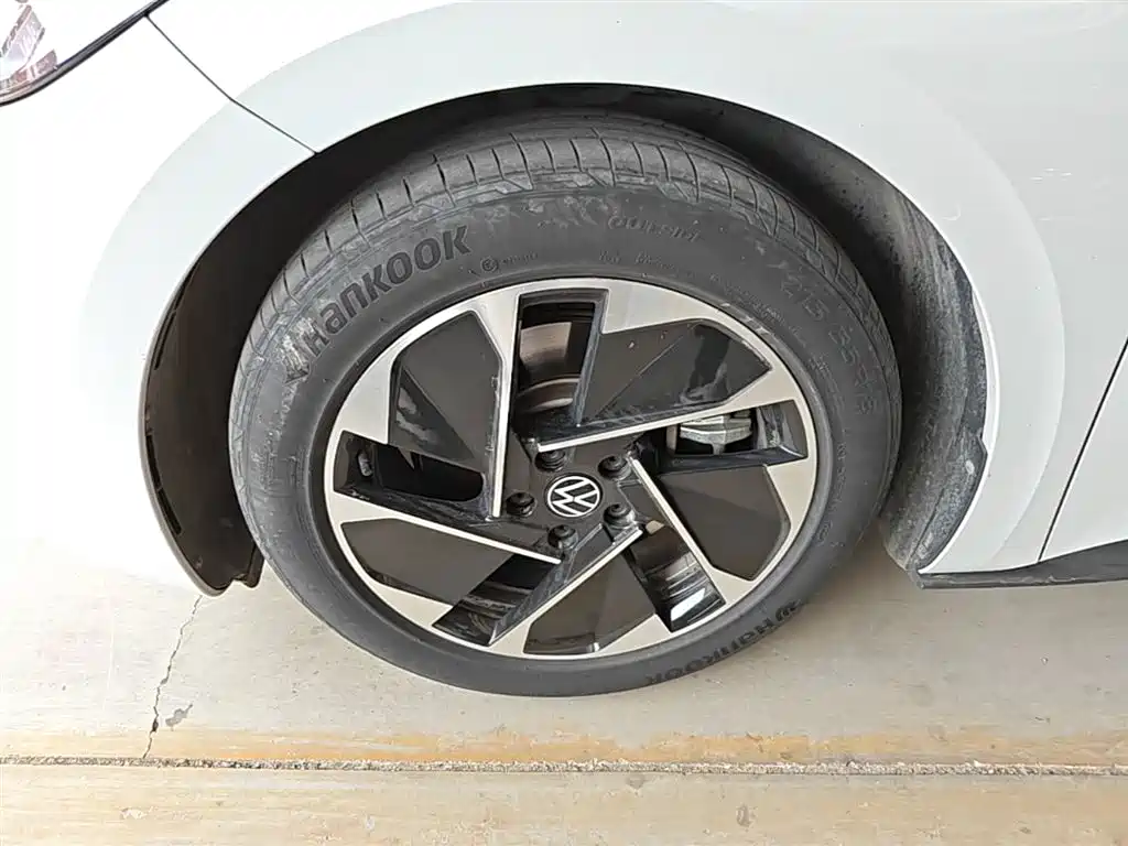 Volkswagen ID.3 2024 Pure Smart Edition фото 23
