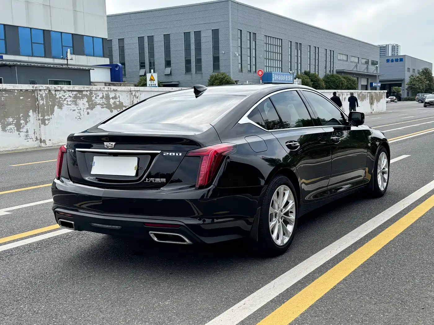 Cadillac CT5 2023 28T Luxury Style (Standard Edition) фото 17