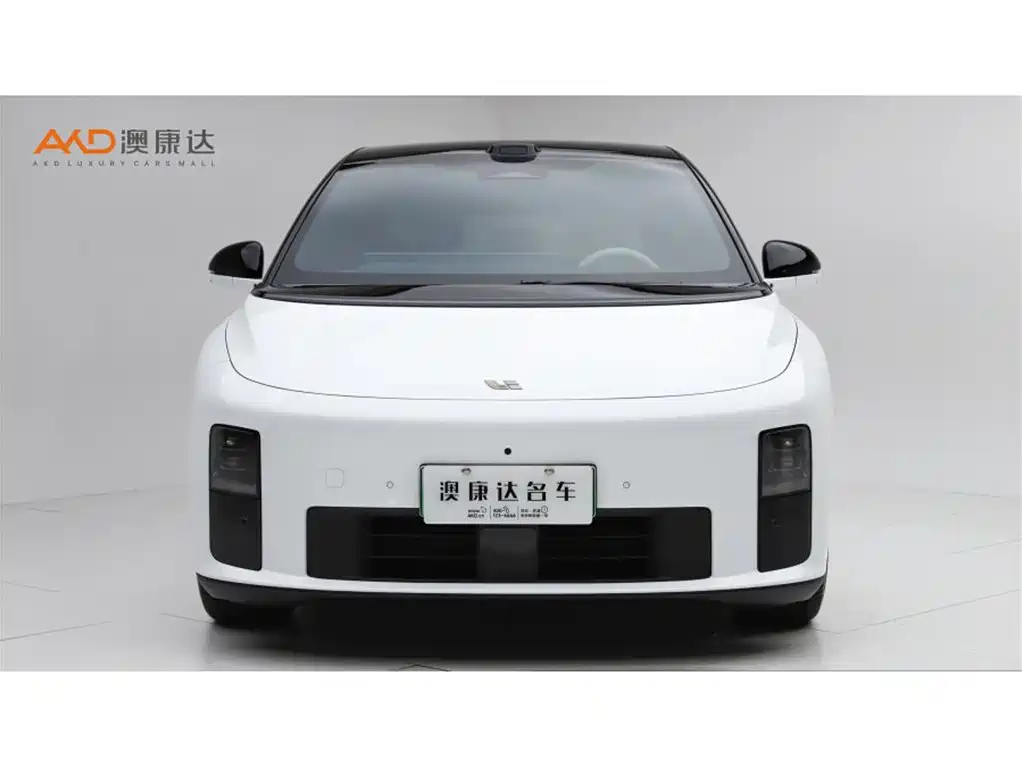 Li Auto i6 2026 2025 4WD Base Model