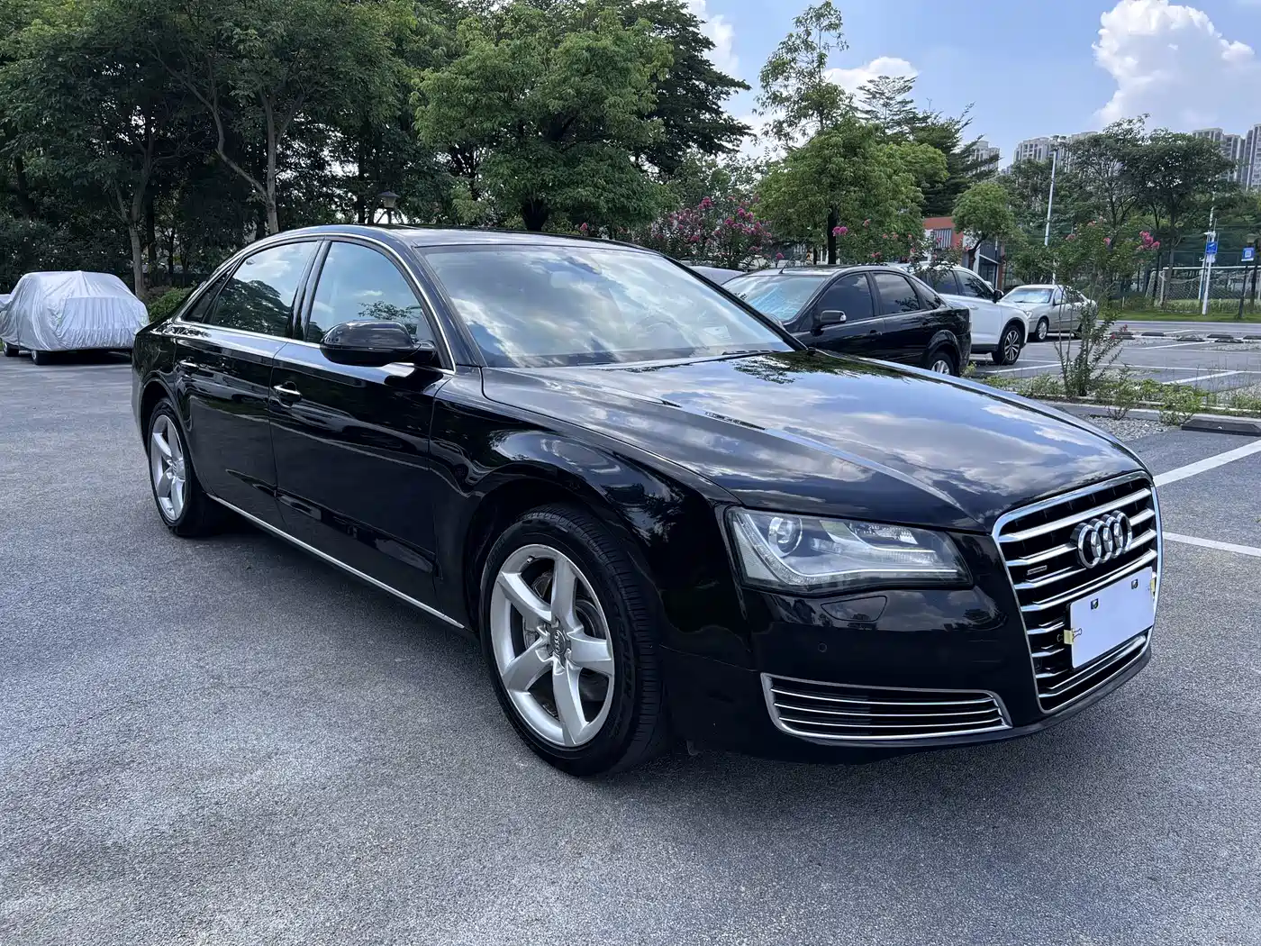 Audi A8 2012 A8L 45 TFSI quattro Luxury фото 3