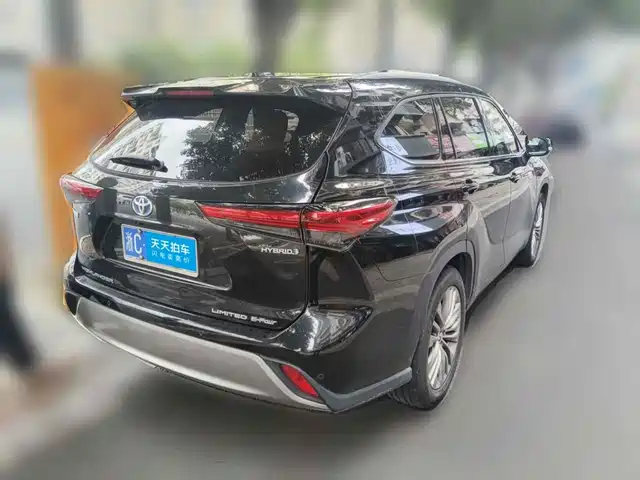 Toyota Highlander 2022 Dual Engine 2.5L 4WD Supreme Edition 7-Seater — фото 2