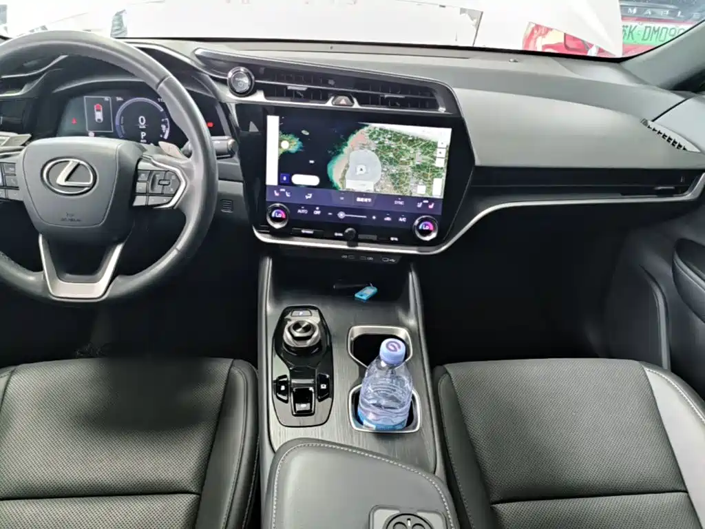Lexus RZ 2024 2023 300e Long Range Luxury Edition