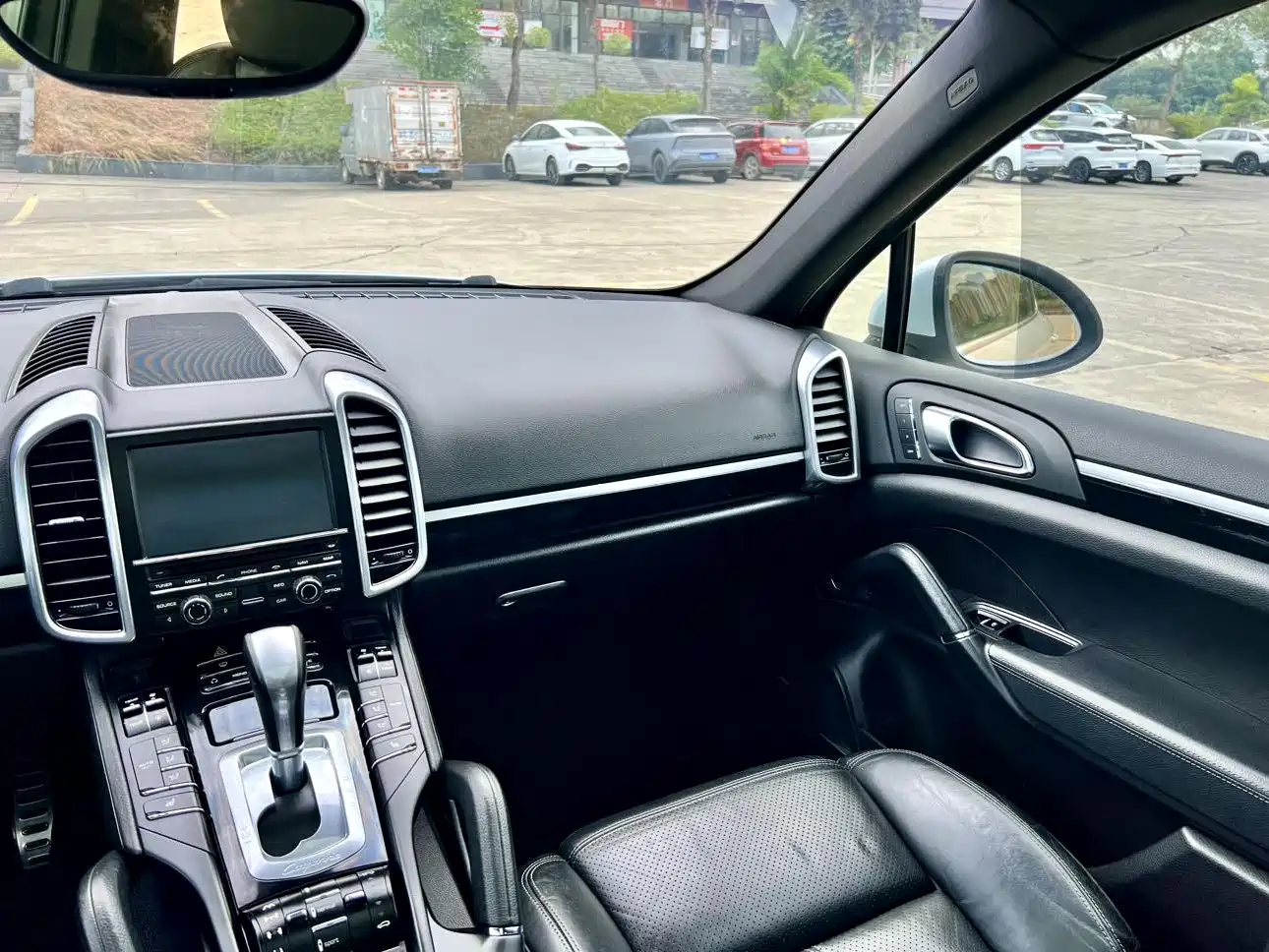 Porsche Cayenne 2011 Cayenne 3.0T фото 14