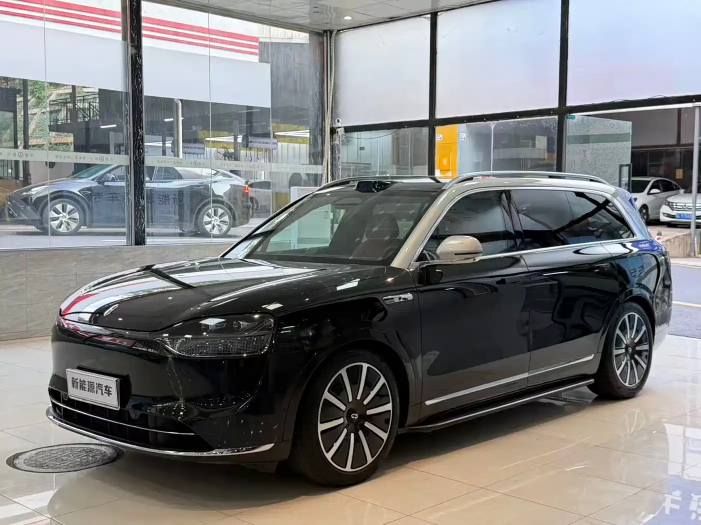 AITO Wenjie AITO M9 2024 Extended Range Ultra 42kWh 6-Seater