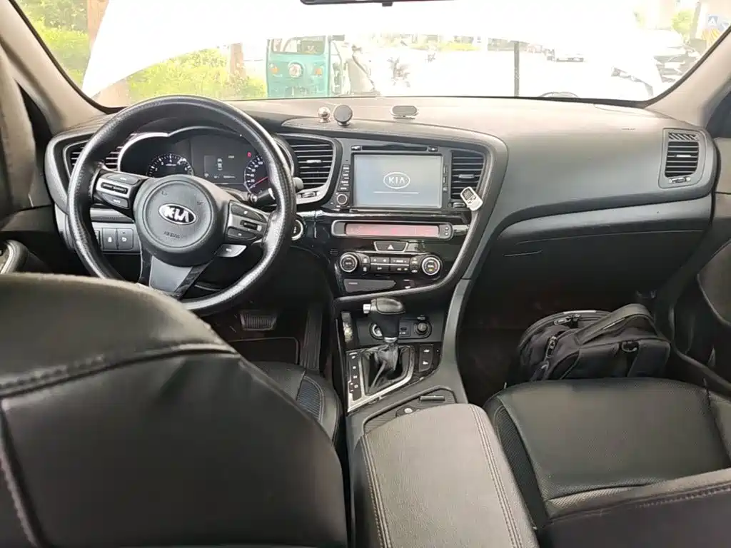 Kia K5 2014 2014 2.0L Automatic LUXURY