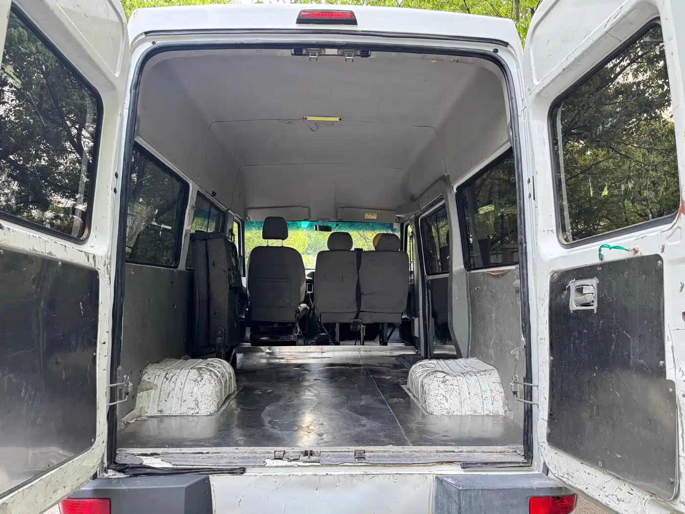 Iveco Daily 2018 2017 Model 2.5T A35 Bus 5-7 Seats 47Z5