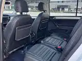 Photo 8 - Volkswagen Touran
