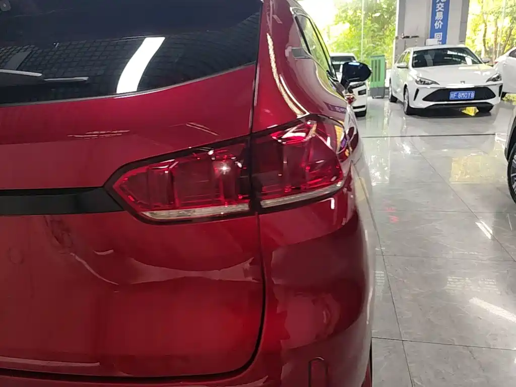 WEY VV5 2017 2017 2.0T Super Luxury Model