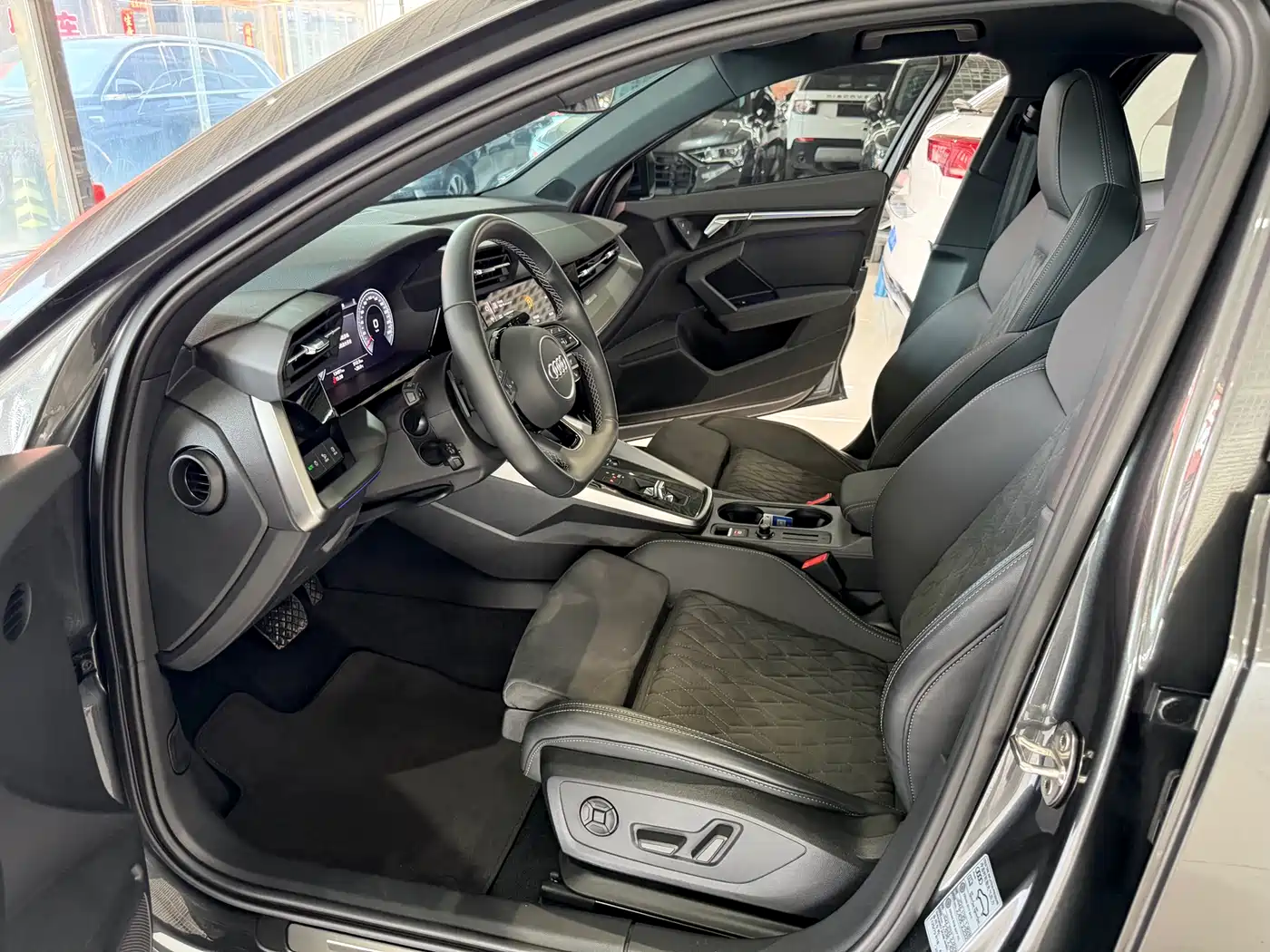 Audi A3 2023 A3L Limousine 35 TFSI Luxury Sport фото 7