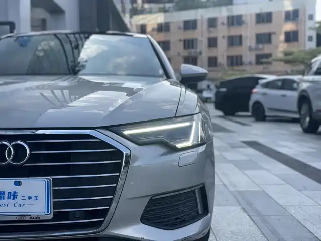 Audi A6L 2020 45 TFSI quattro Premium Elegance — фото 5