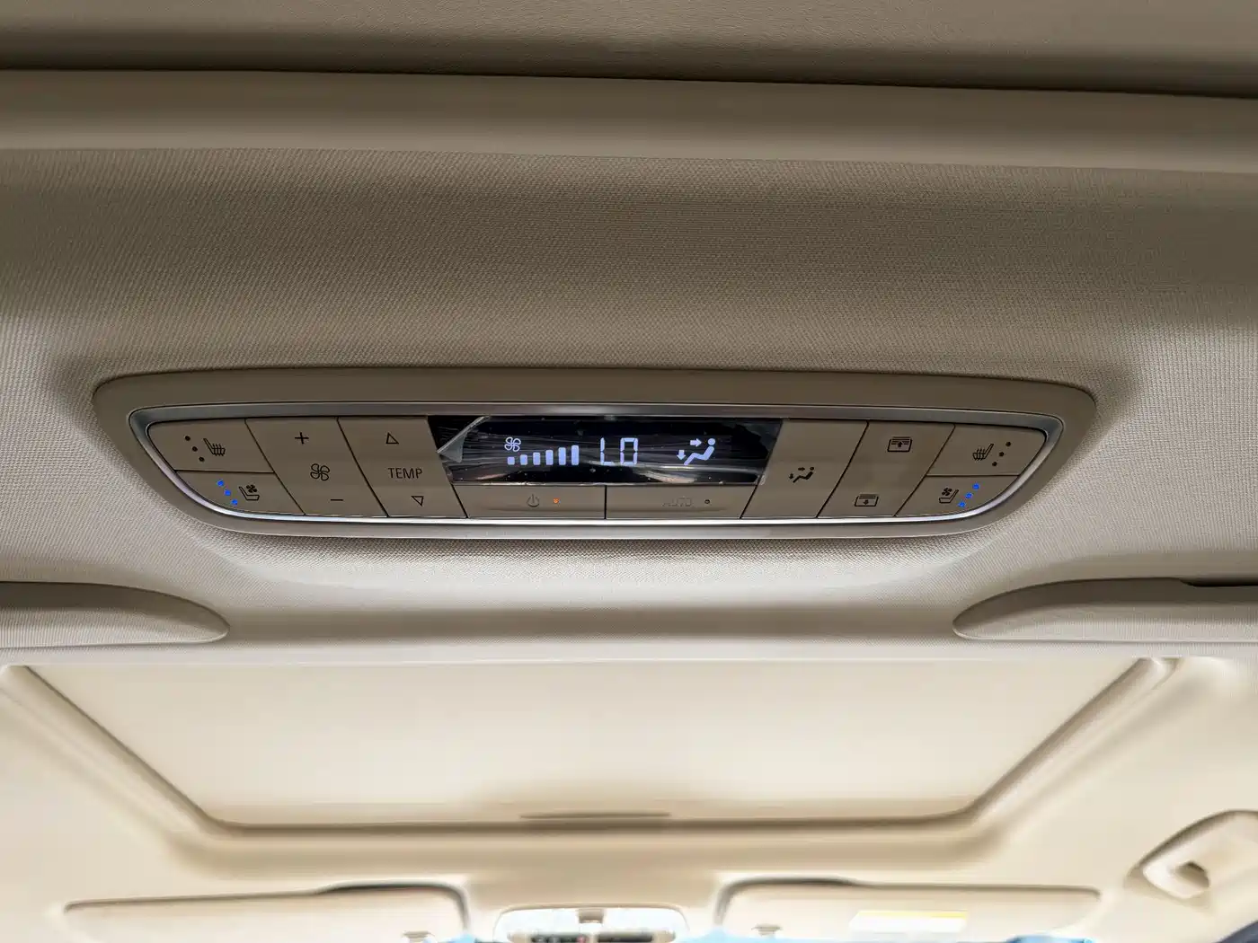 Buick GL8 2022 ES Landmark 653T Smart Luxury фото 16