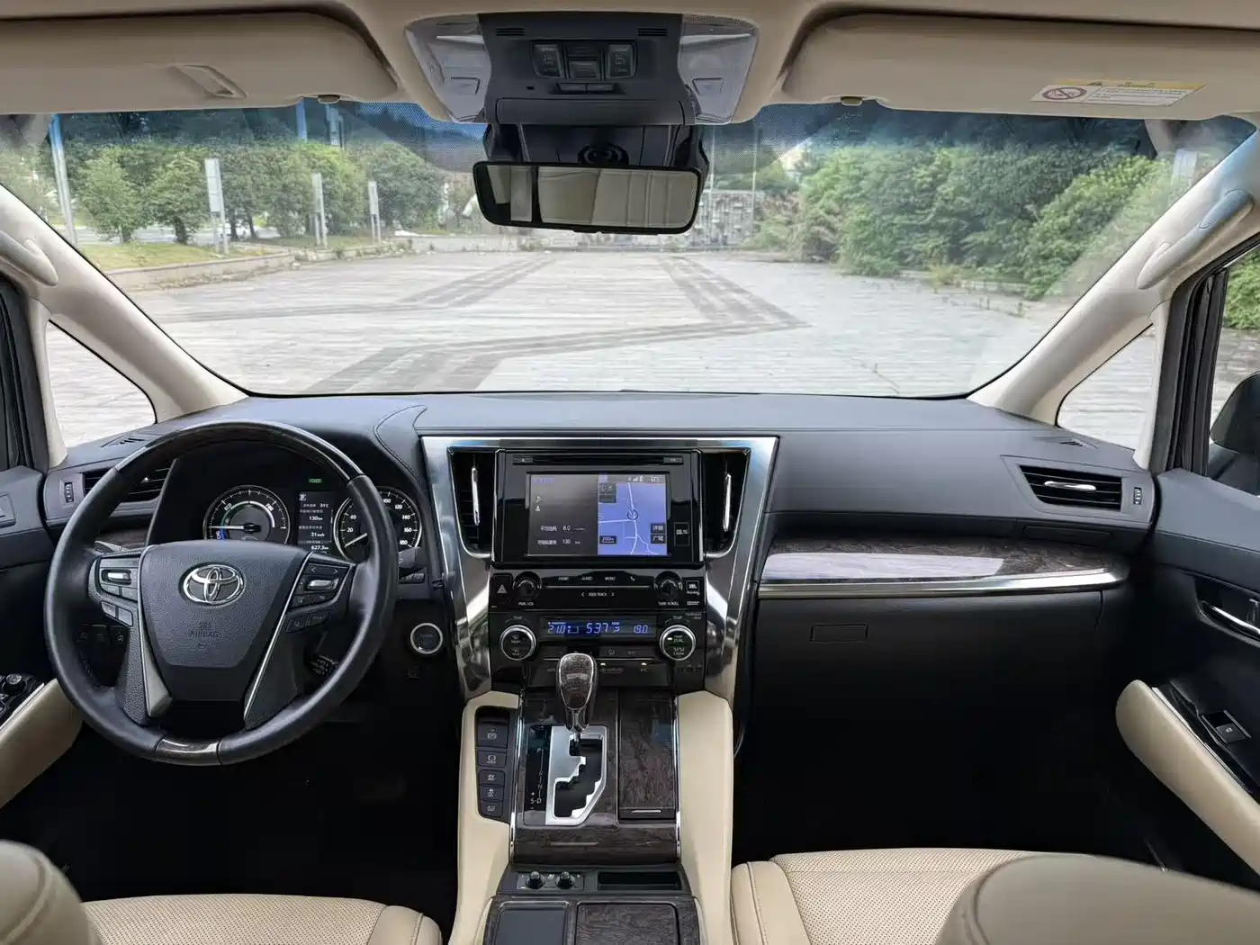 Toyota Alphard 2019 Hybrid 2.5L Premium Edition фото 12