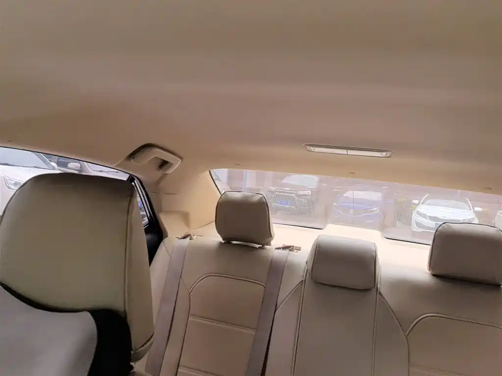 Toyota Corolla 2017 1.2T CVT GL фото 14