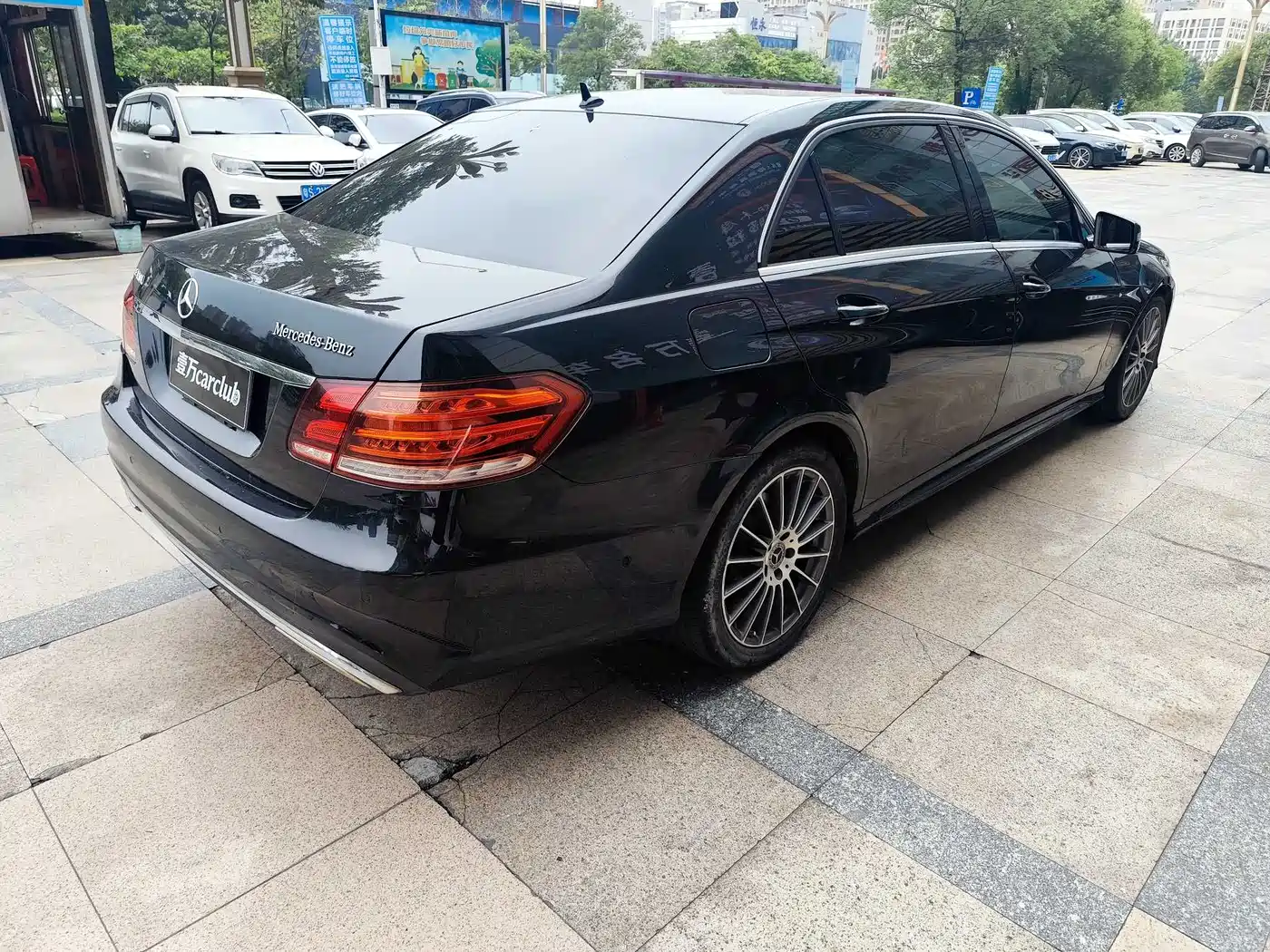 Mercedes-Benz E-Class 2015 E 260 L Sport фото 9
