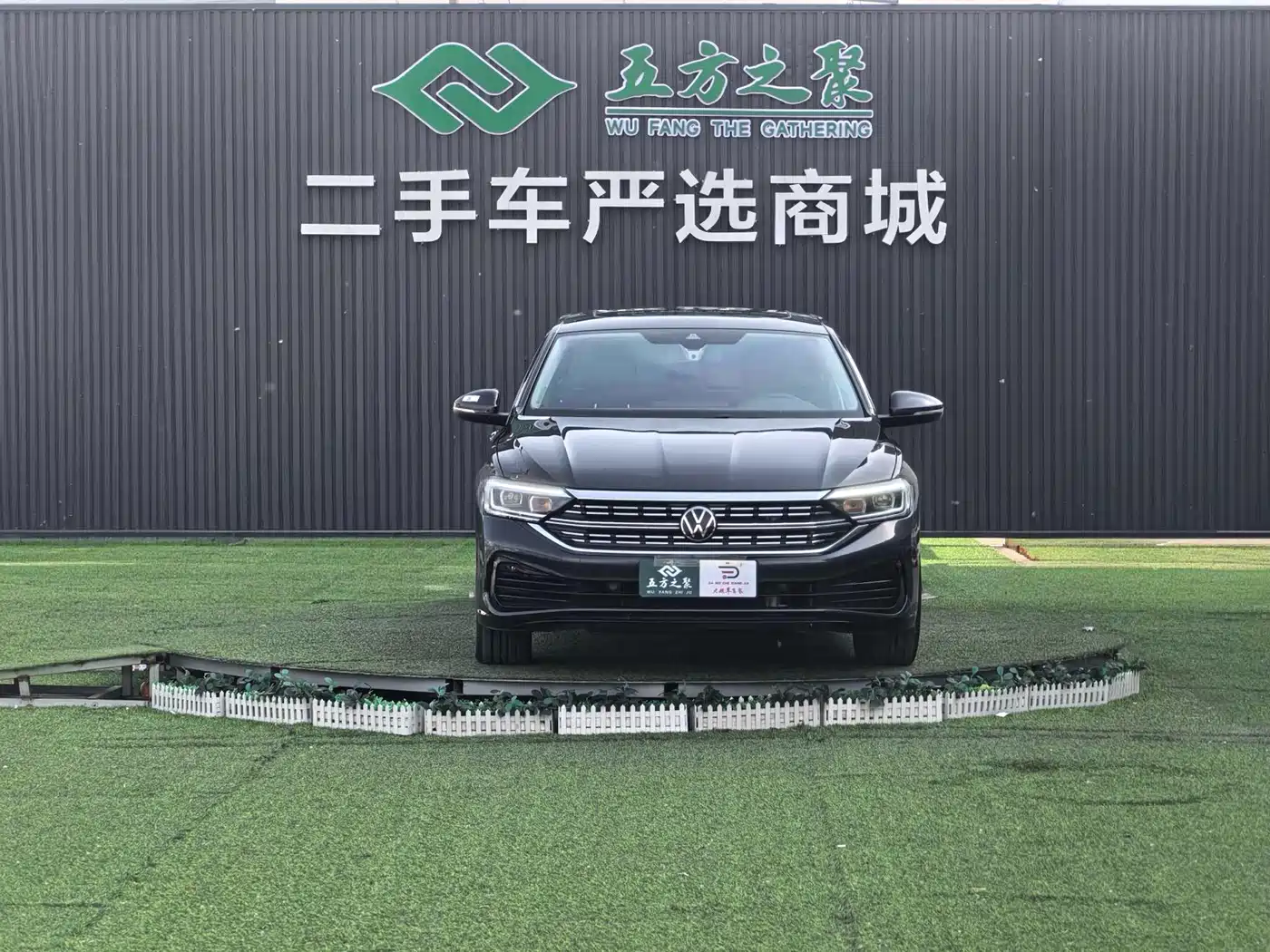 Volkswagen Sagitar 2023 300TSI DSG Surpassing Edition фото 2