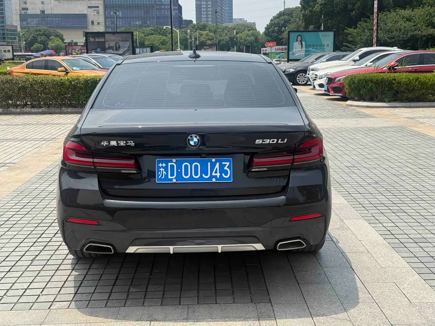 BMW 5 Series 2022 530Li Exclusive Luxury Package фото 9