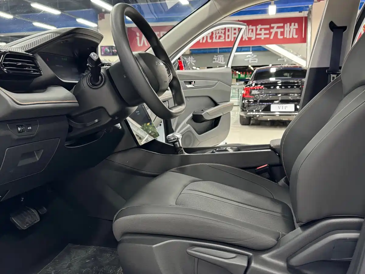 Dongfeng Aeolus Yixuan 2026 2026 Model 1.5L Automatic Luxury Edition
