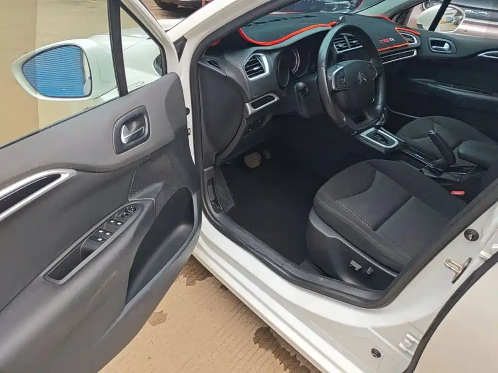 Citroën C4L 2016 2015 1.8L Automatic Luxury Edition