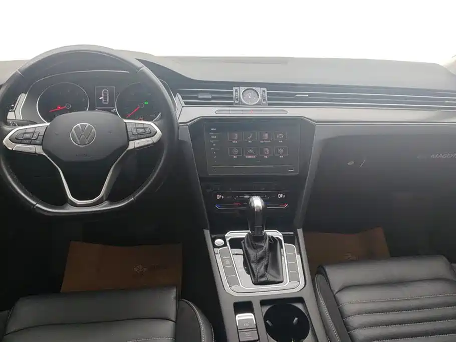 Volkswagen Magotan 2020 330TSI DSG Leading фото 12