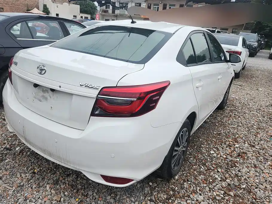 Toyota Vios 2021 1.5L CVT Chuangxing Edition фото 3