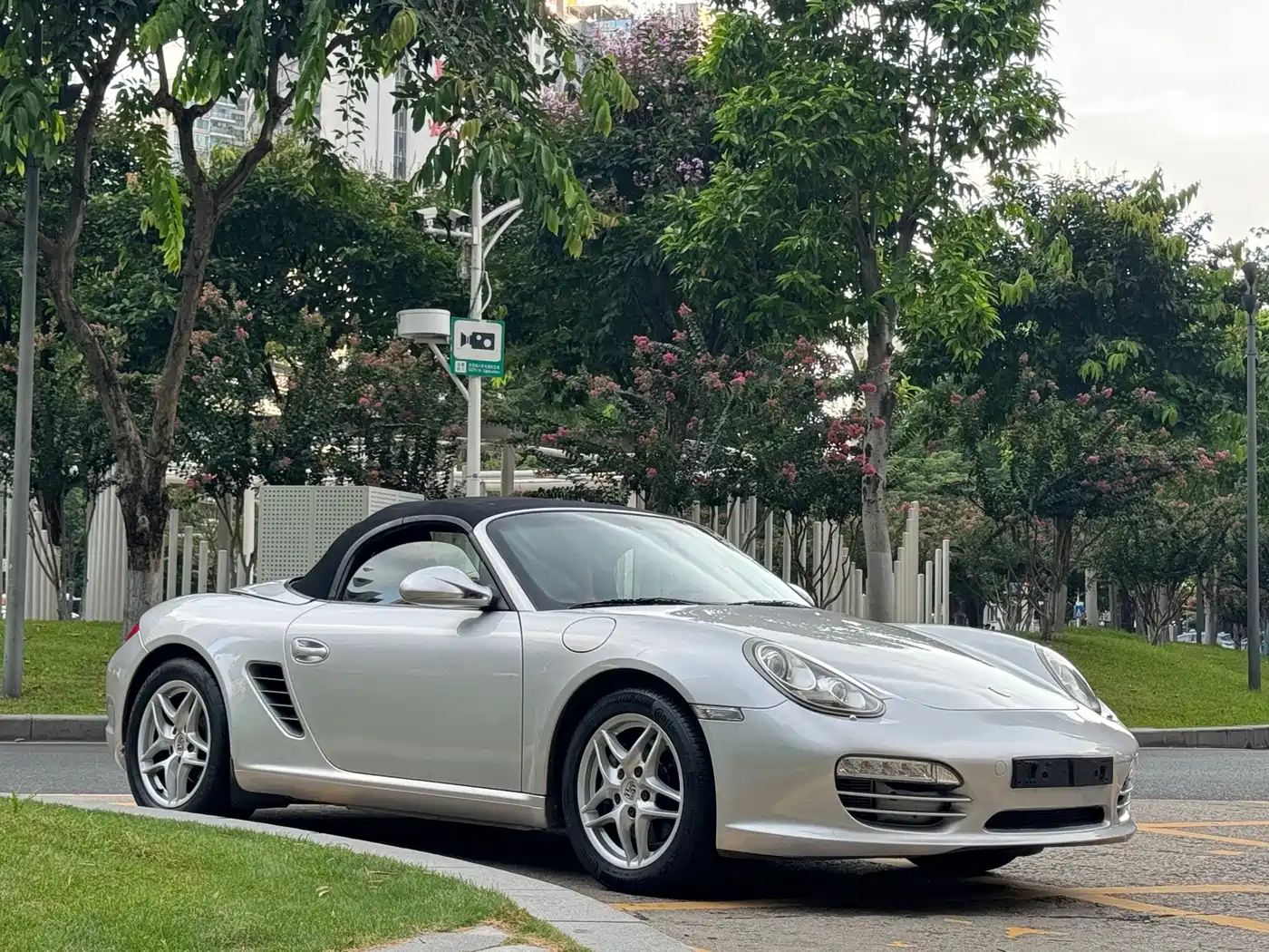 Photo 3 - Porsche Boxster