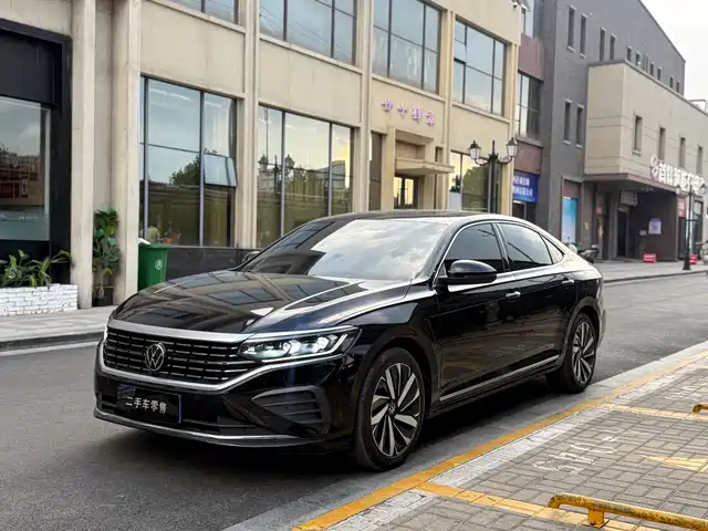 Volkswagen Passat 2024