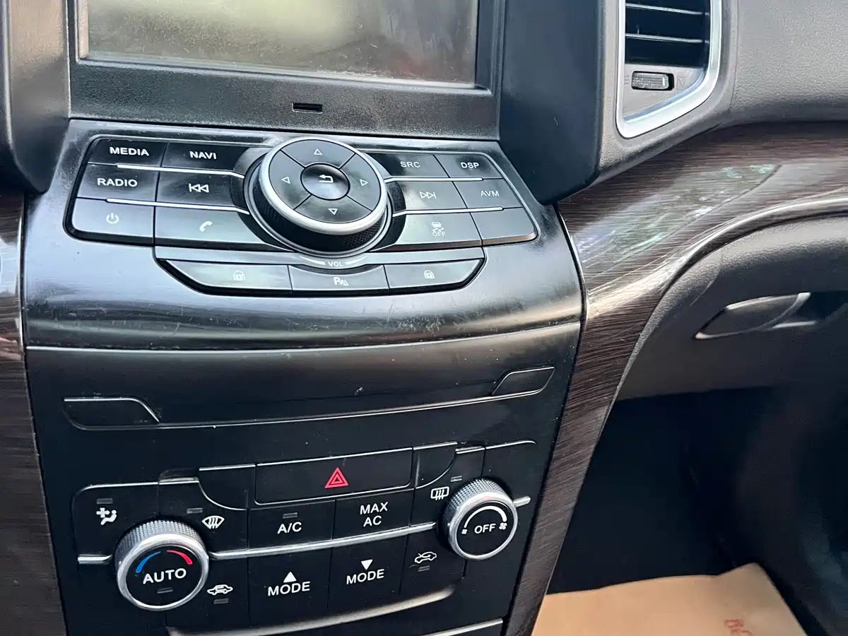 BAIC Huansu S6 2016 2016 1.5T Manual Leading Style