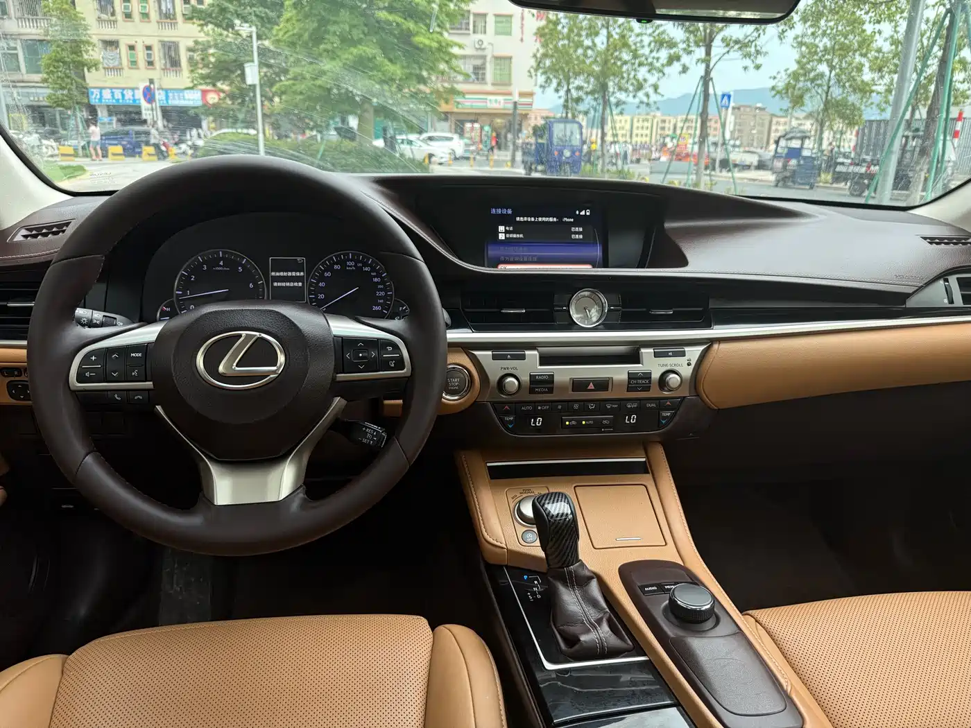 Lexus ES 2015 200 Elite Edition фото 13
