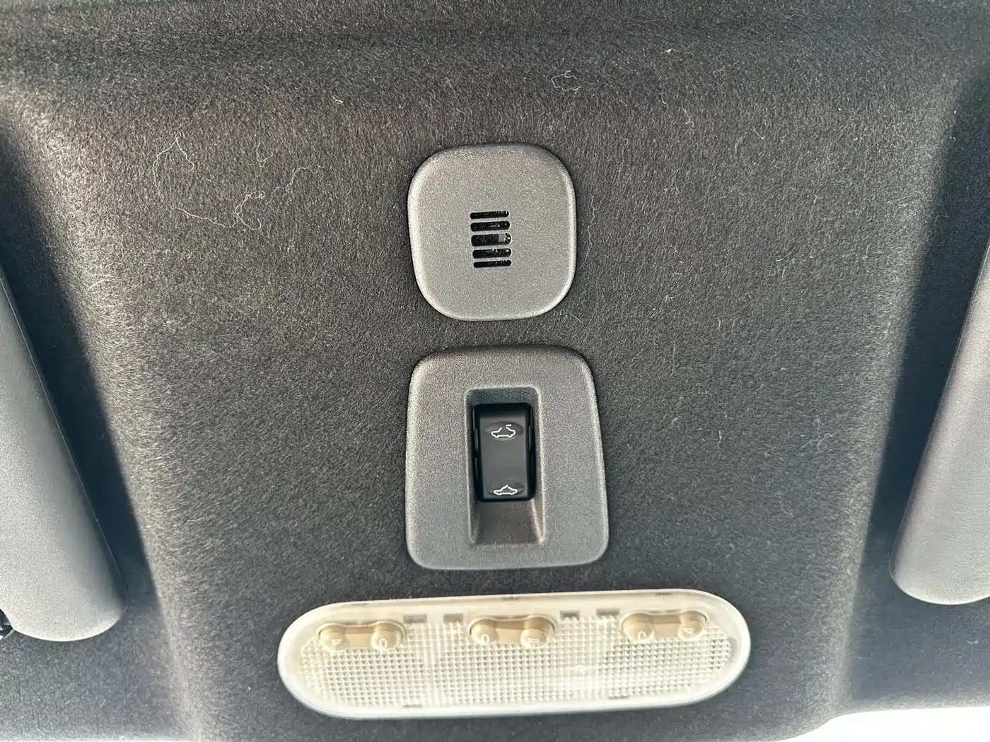 Infiniti ESQ 2018 2014 1.6L Free Edition