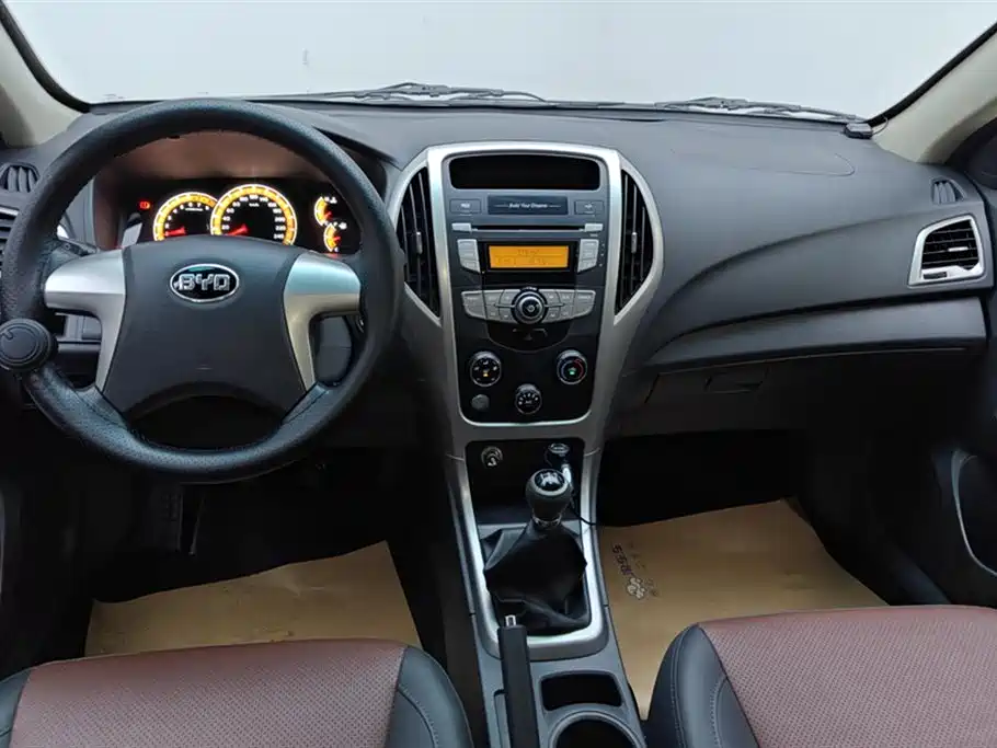 BYD F3 2015 Energy-saving Edition 1.5L Manual Comfort фото 12