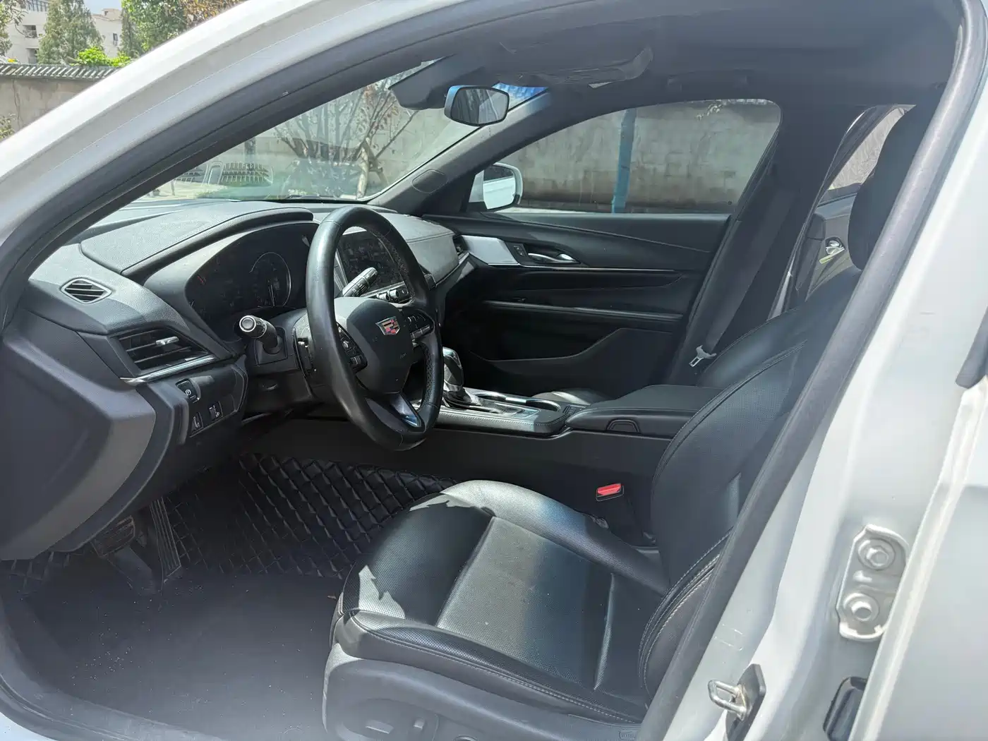 Cadillac CT4 2023 2022 28T Luxury Model