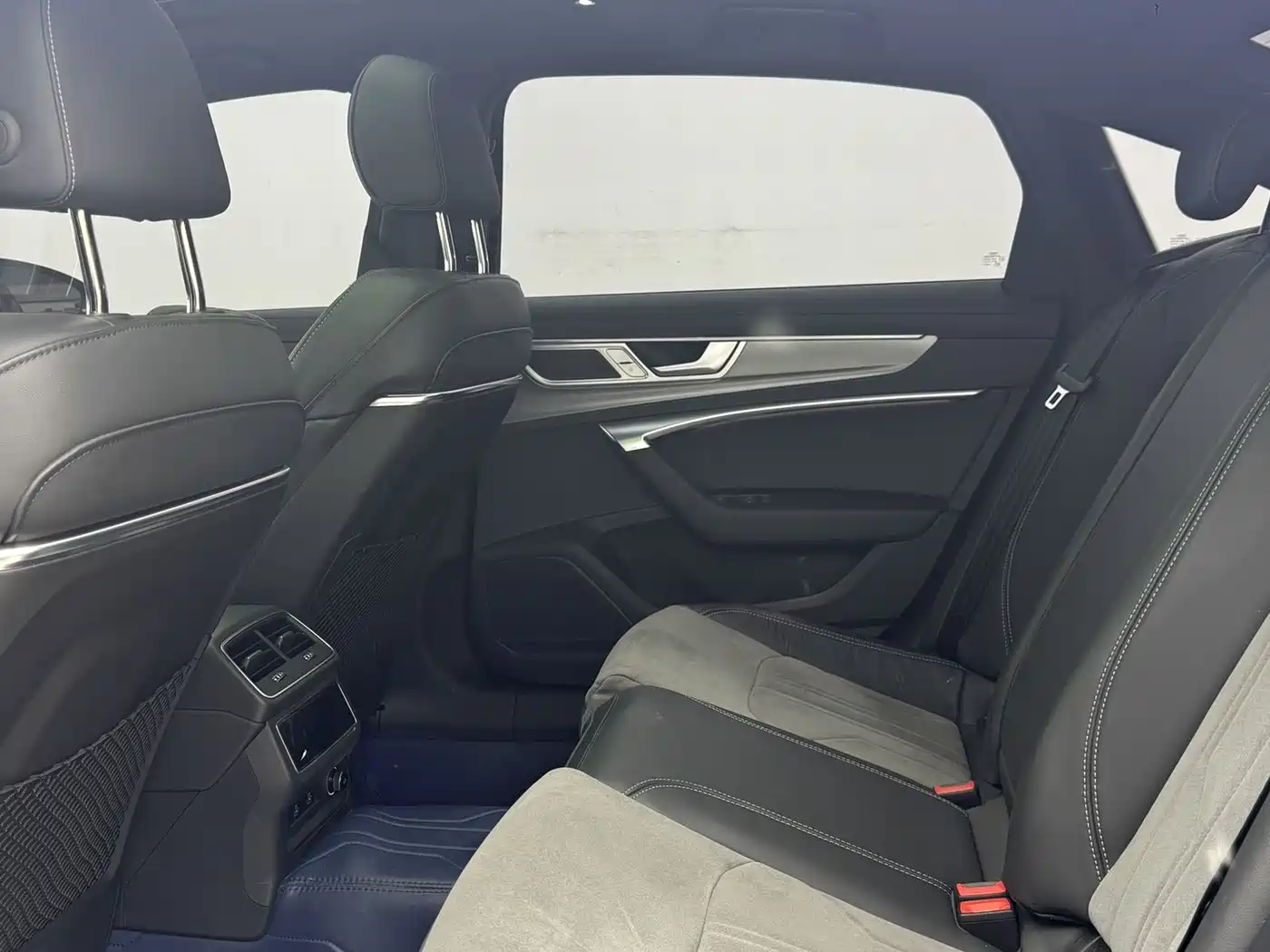 Audi A6L 2024 45 TFSI Premium Dynamic фото 10