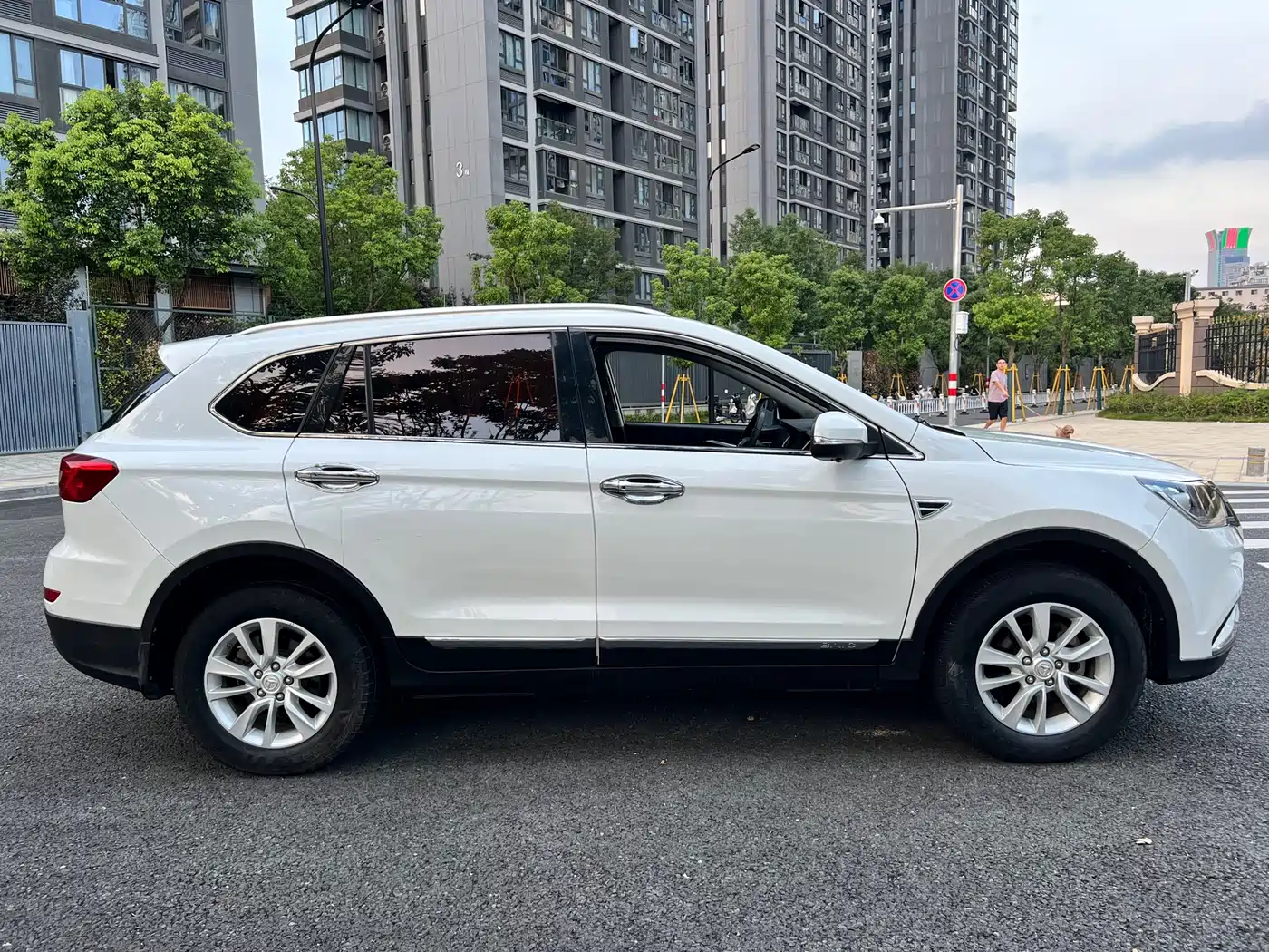BAIC Huansu S6 2016 2016 1.5T Manual Leading Style