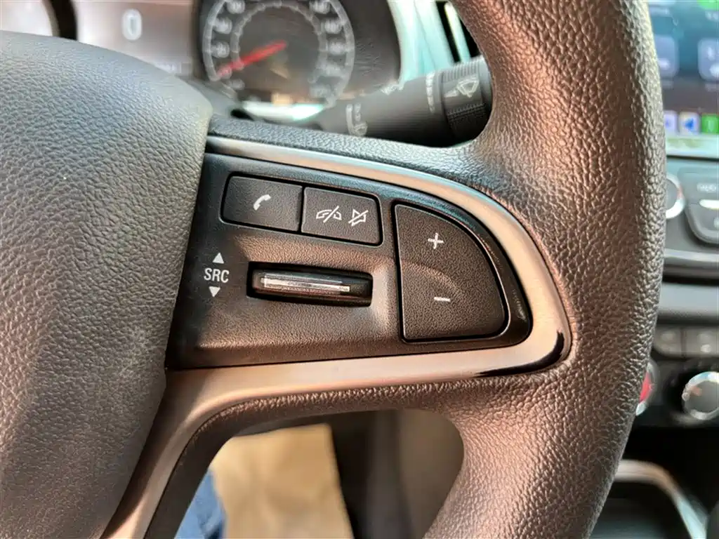 Chevrolet Monza 2019 Redline 320T DCT Joy Edition China VI фото 21
